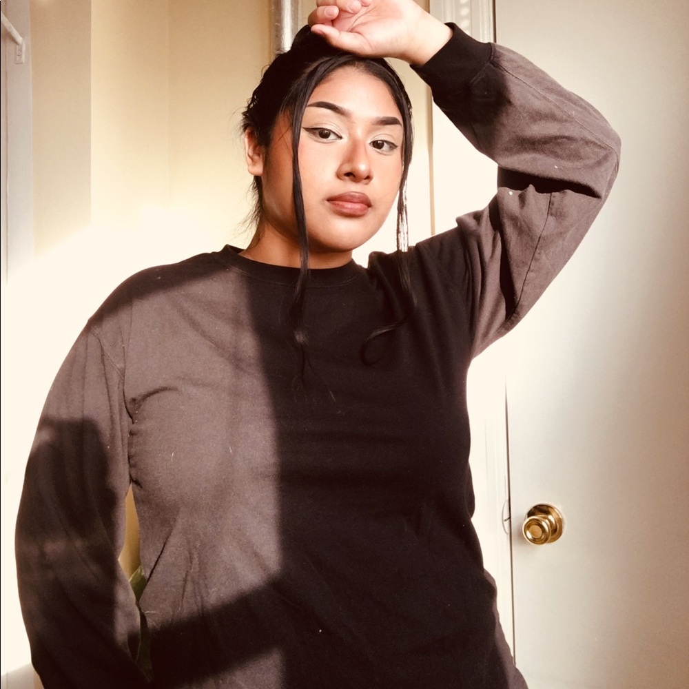 UNIQLO Long sleeve black t shirt